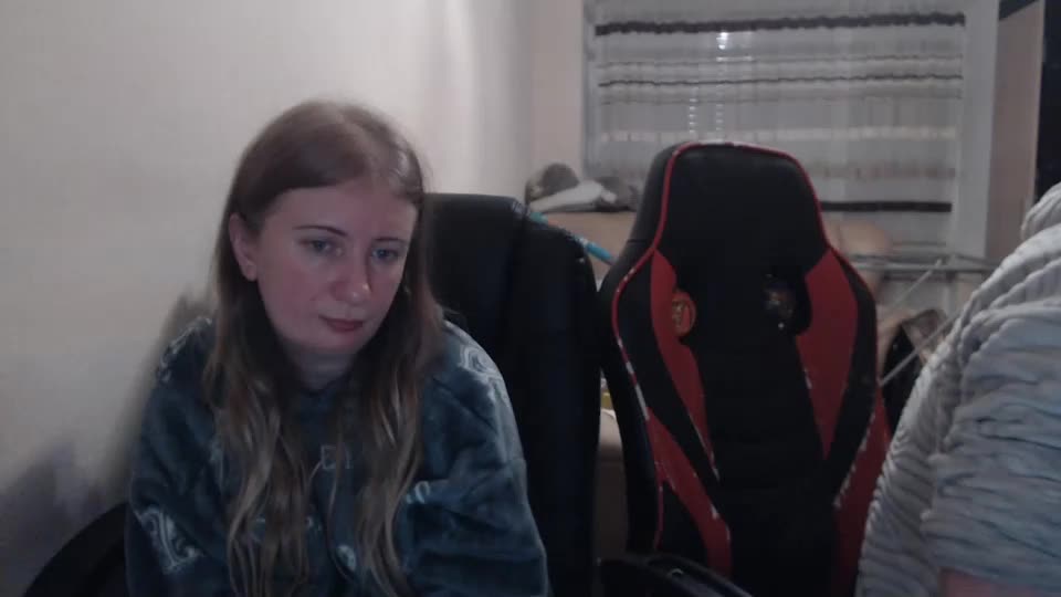 jenisandpeter Cam Model Chat December 10, 2025