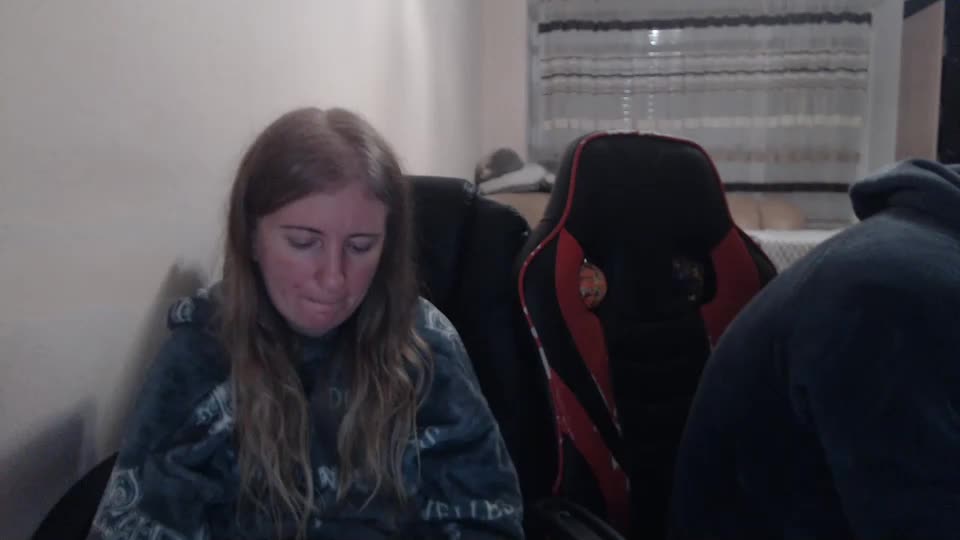 jenisandpeter Cam Model Chat December 10, 2025