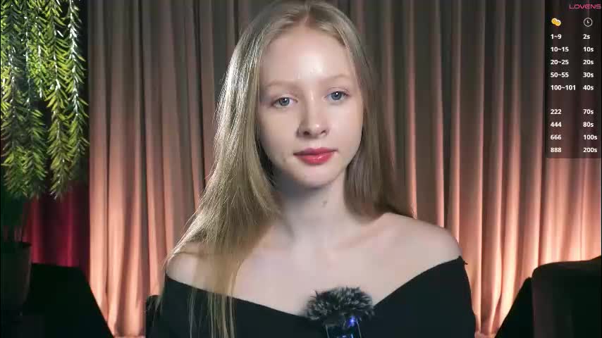 mia_vebes Cam Model Chat December 11, 2025