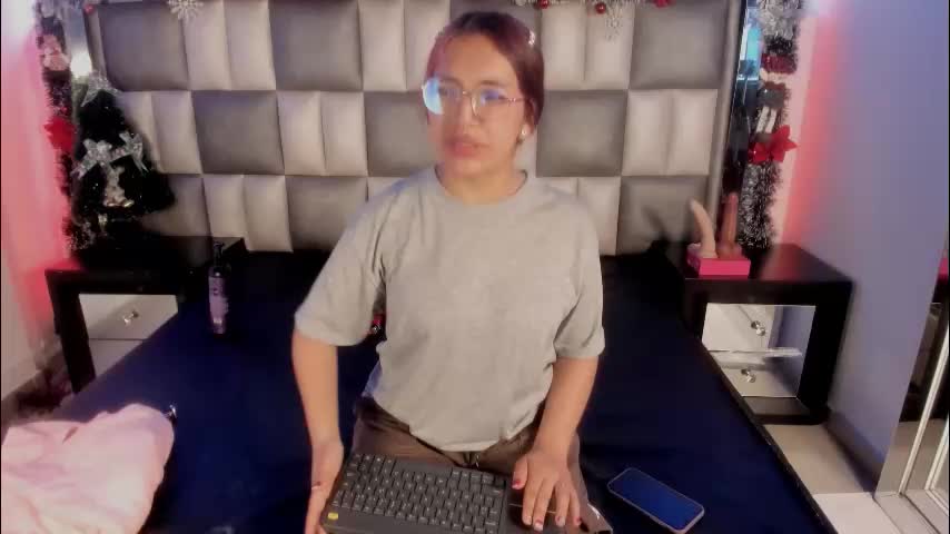 ashley_js Cam Model Chat December 11, 2025