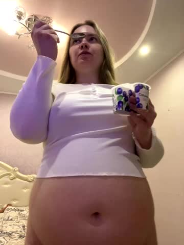 DeniMilkyyyyy Cam Model Chat December 11, 2025