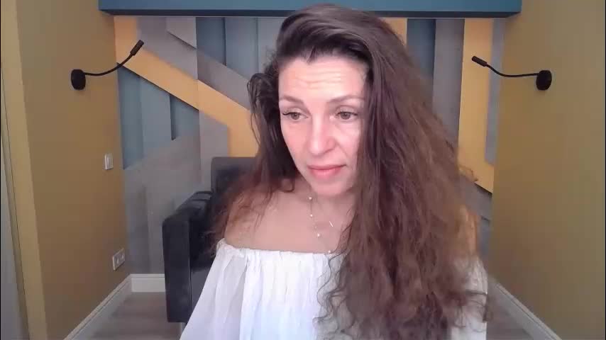 ellalongs Cam Model Chat December 11, 2025