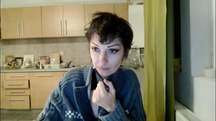 bebacksooon Cam Model Chat December 11, 2025