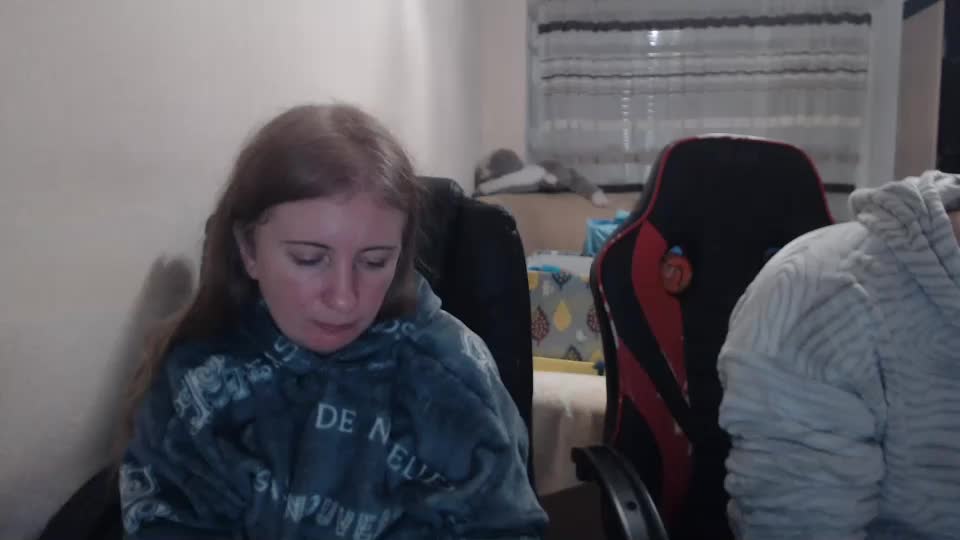 jenisandpeter Cam Model Chat December 11, 2025