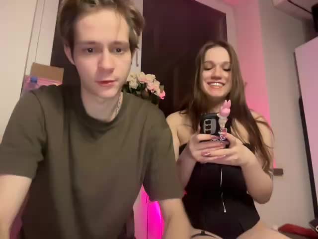 titsDestroy2007 Cam Model Chat December 11, 2025