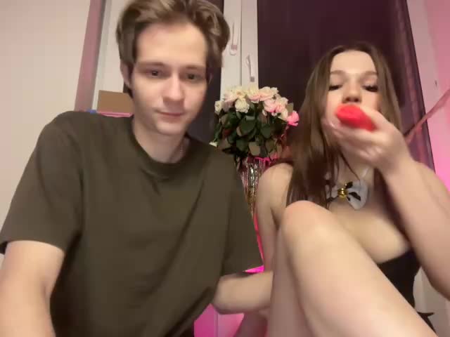 titsDestroy2007 Cam Model Chat December 11, 2025