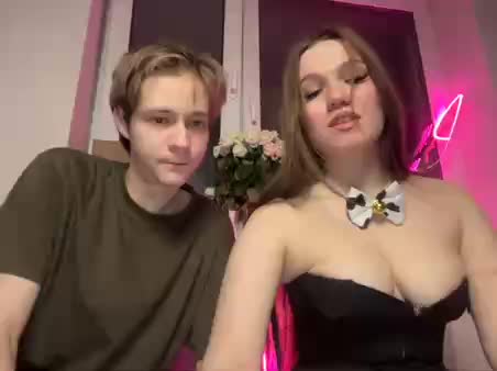 titsDestroy2007 Cam Model Chat December 11, 2025