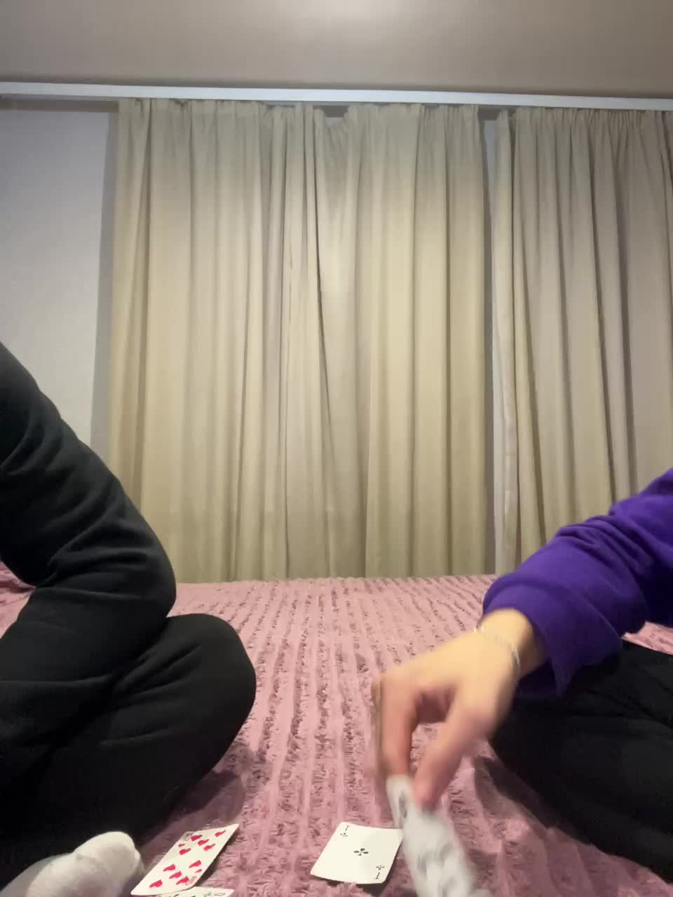 AHAHAC_HAXPEH_B_yHuTa3 Cam Model Chat December 11, 2025