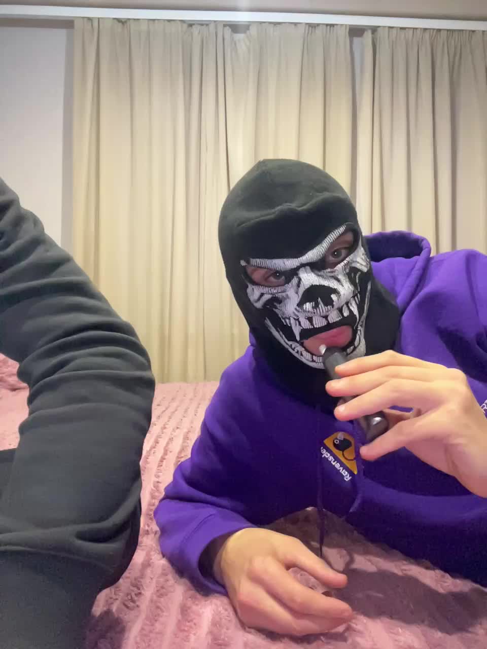 AHAHAC_HAXPEH_B_yHuTa3 Cam Model Chat December 11, 2025