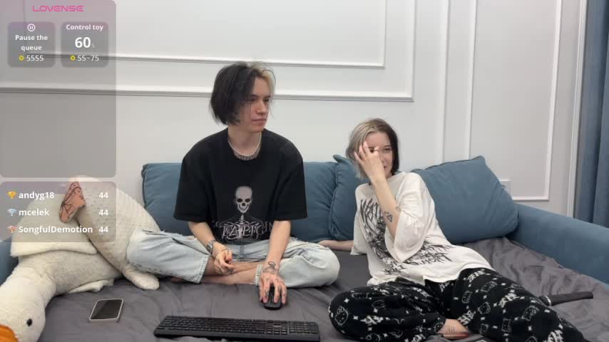 VeryRare_TwinS Cam Model Chat December 11, 2025