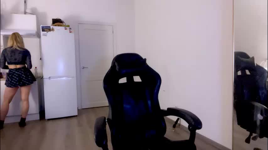 sailormoon666_ Cam Model Chat December 11, 2025