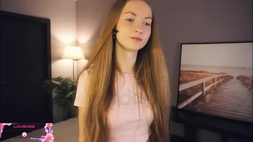 emmalaflame Cam Model Chat December 11, 2025