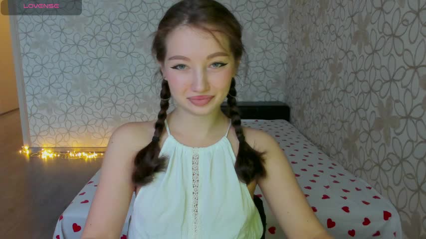 Lissa_Cristal Cam Model Chat December 11, 2025