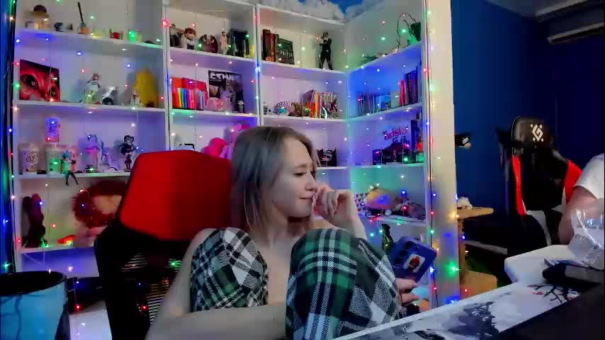holy_rumi Cam Model Chat December 11, 2025