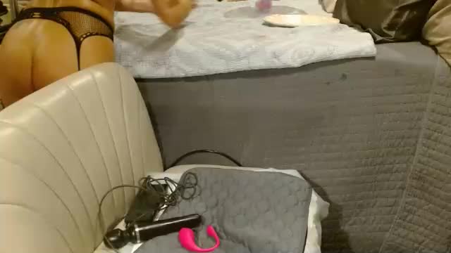 eatme_six9 Cam Model Chat December 11, 2025