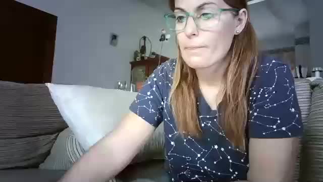 lolahueso Cam Model Chat December 12, 2025