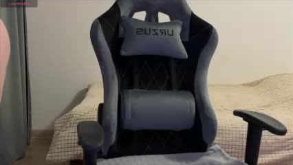 _M_O_L_O_K_O_ Cam Model Chat December 12, 2025