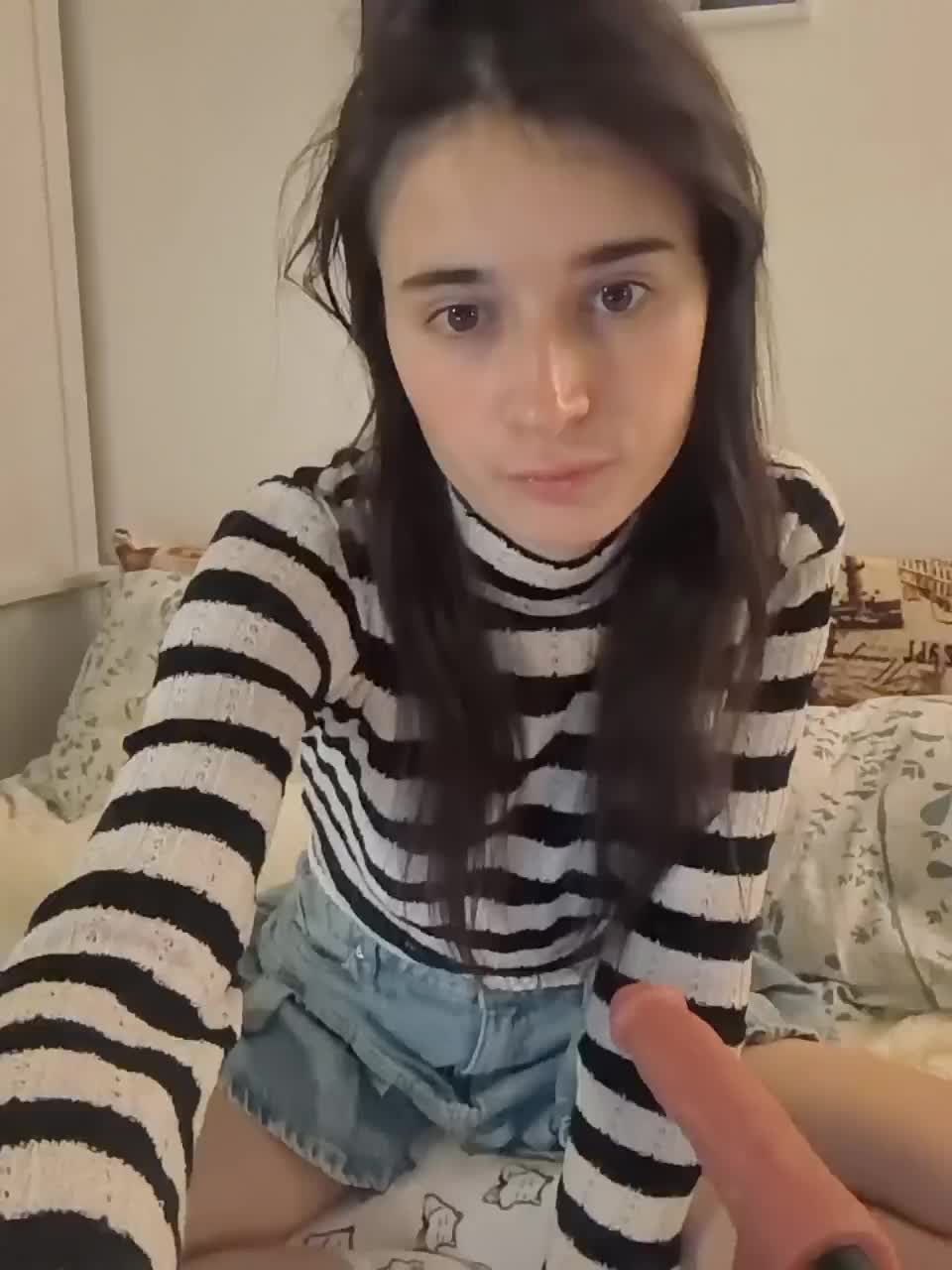 bonniewoods23 Cam Model Chat December 12, 2025