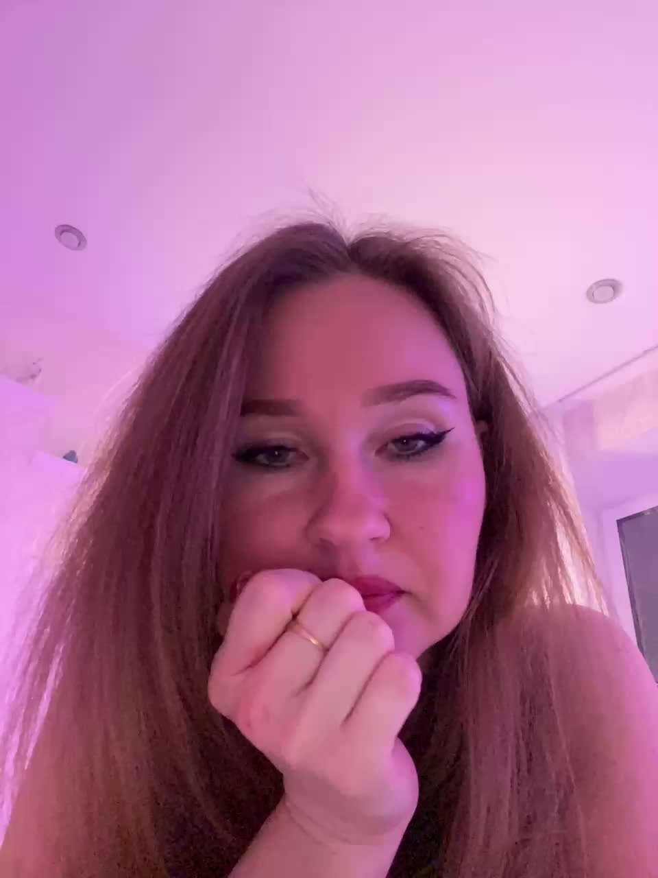 _Chocolate_ Cam Model Chat December 12, 2025