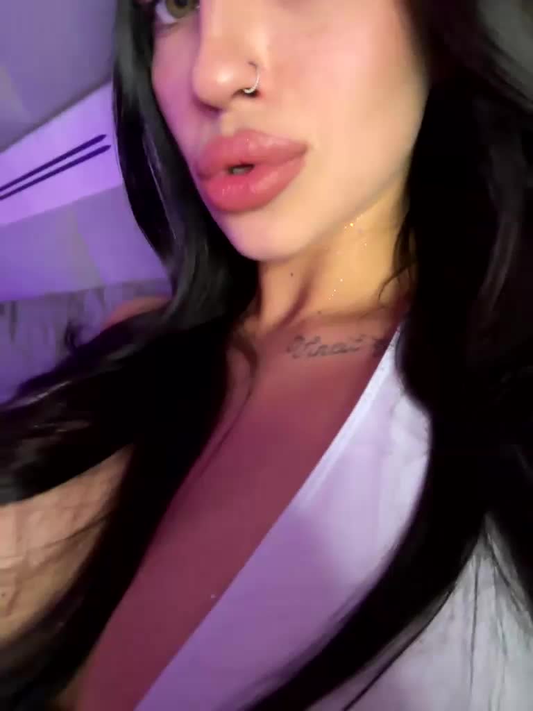 OTSOSIKA Cam Model Chat December 12, 2025