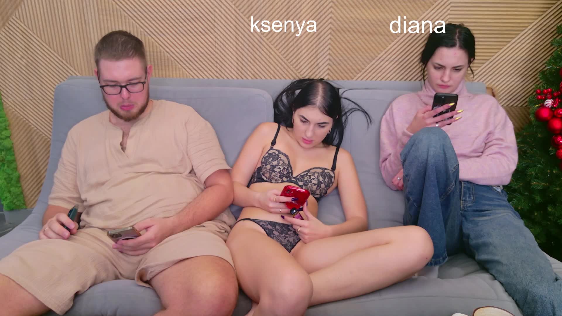 WebcamSlut Cam Model Chat December 12, 2025