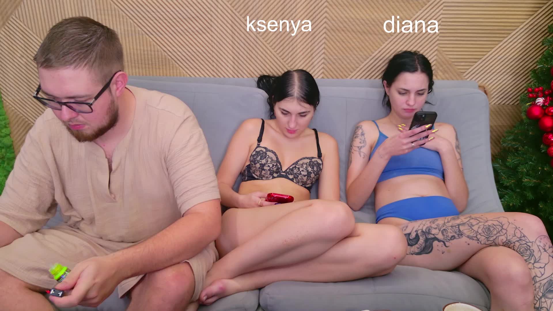 WebcamSlut Cam Model Chat December 12, 2025