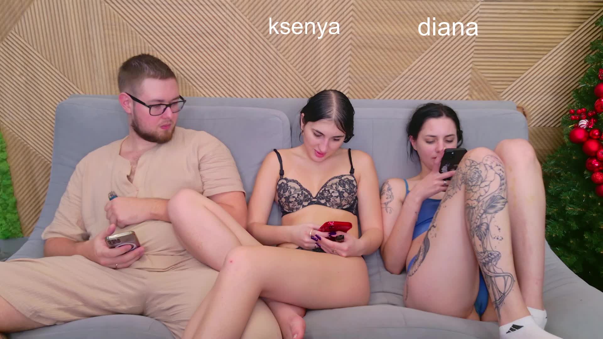 WebcamSlut Cam Model Chat December 12, 2025