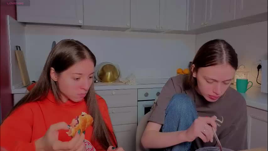 ihavepaws33 Cam Model Chat December 12, 2025