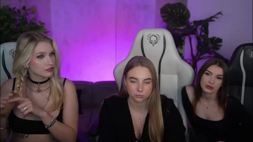 kira0541 Cam Model Chat December 12, 2025