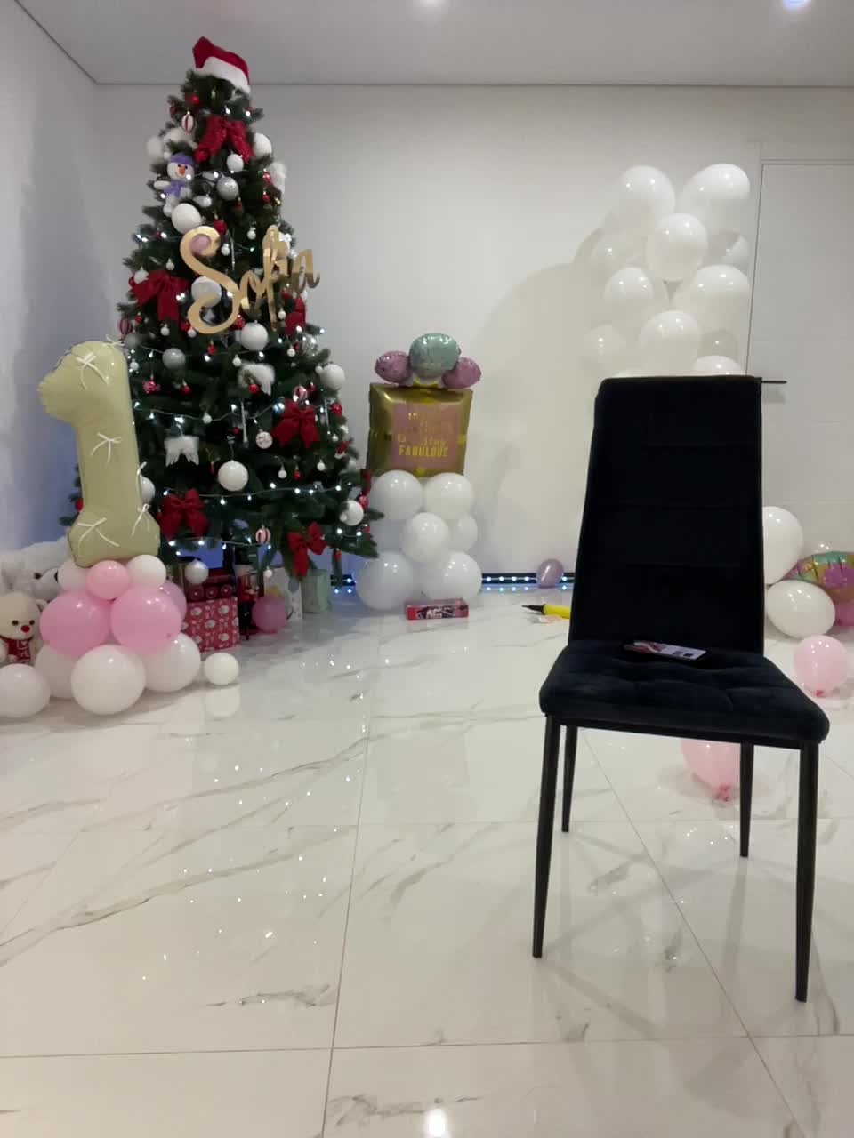 Potifays Cam Model Chat December 12, 2025