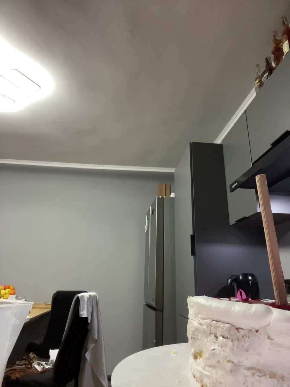 Potifays Cam Model Chat December 12, 2025