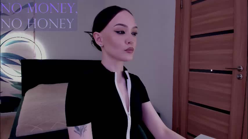 mistress_mialibra Cam Model Chat December 12, 2025