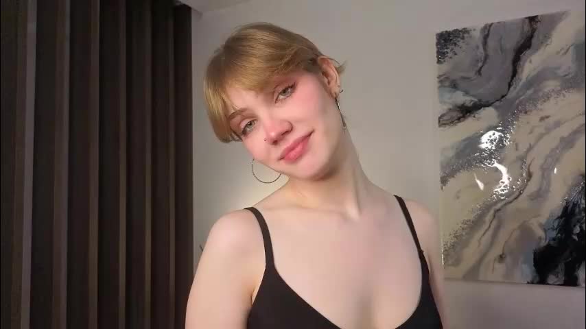 myismira Cam Model Chat December 12, 2025