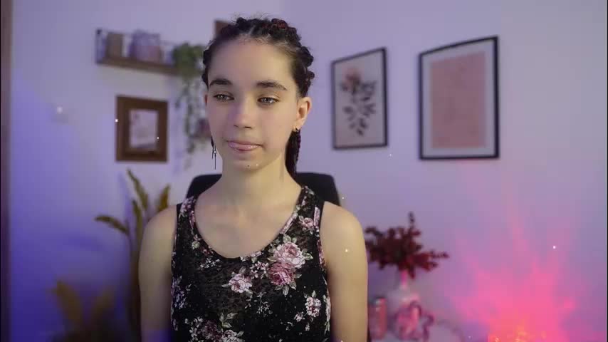 gia_paige18 Cam Model Chat December 12, 2025