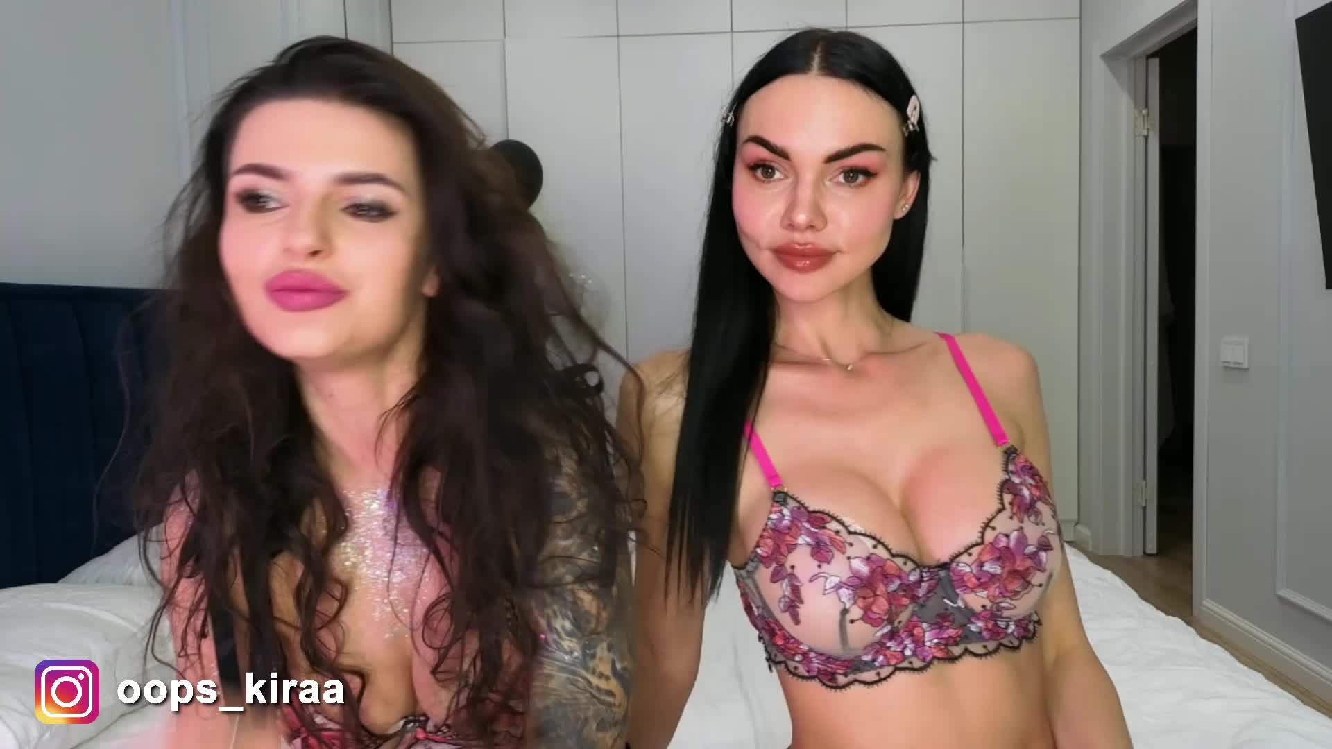 Amyleeplayss Cam Model Chat December 13, 2025