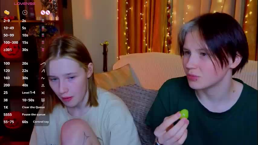 berry_assortment Cam Model Chat December 13, 2025