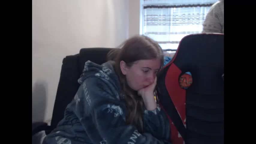 jenisandpeter Cam Model Chat December 13, 2025