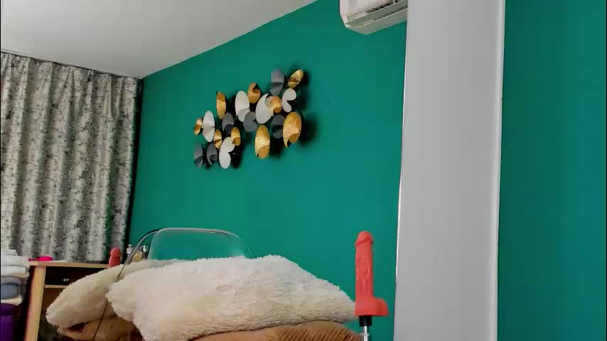 candy_babee Cam Model Chat December 13, 2025