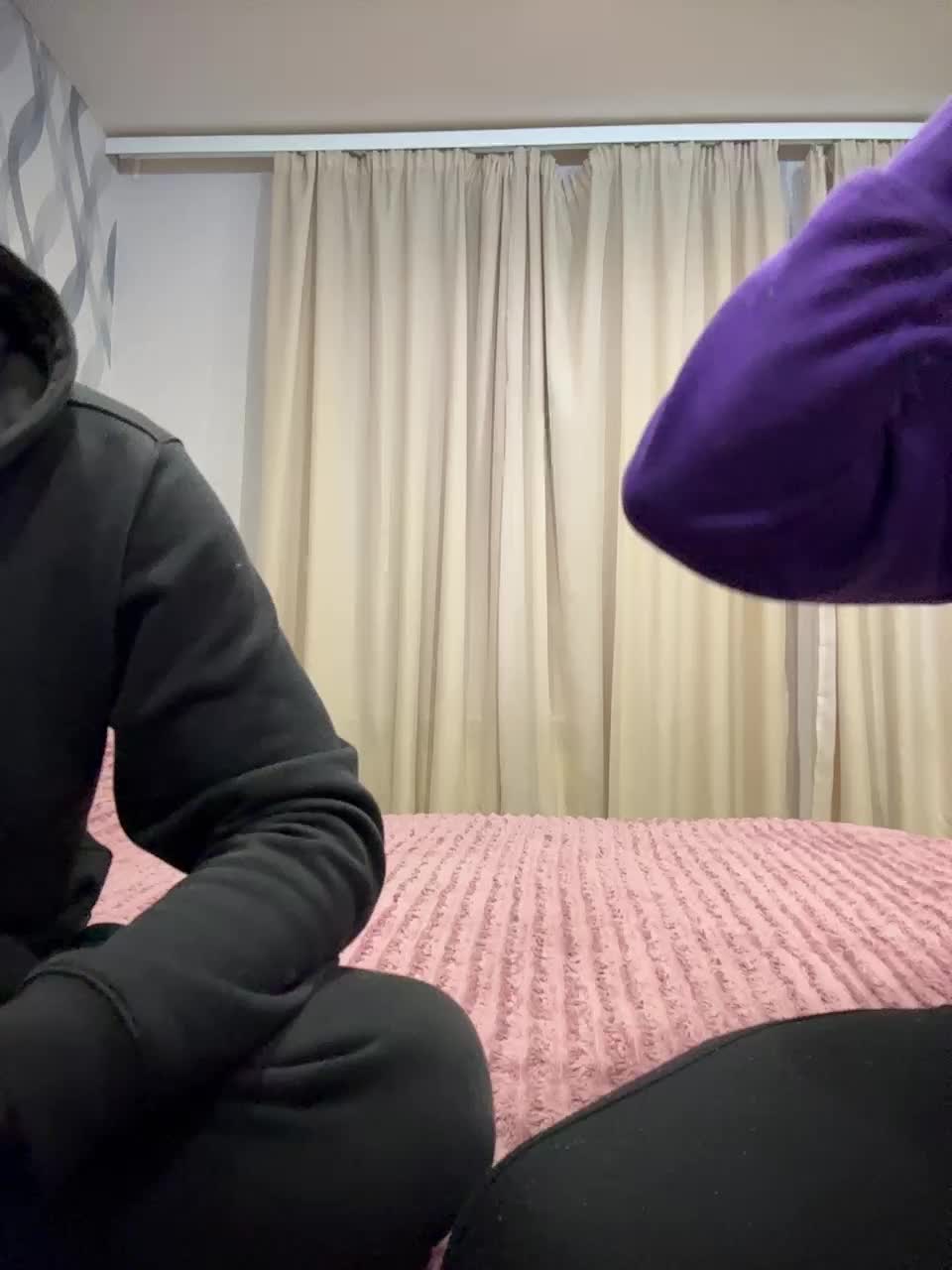 AHAHAC_HAXPEH_B_yHuTa3 Cam Model Chat December 13, 2025