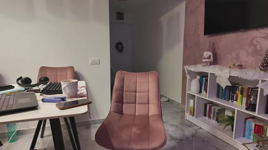 ValeriaGrey Cam Model Chat December 13, 2025