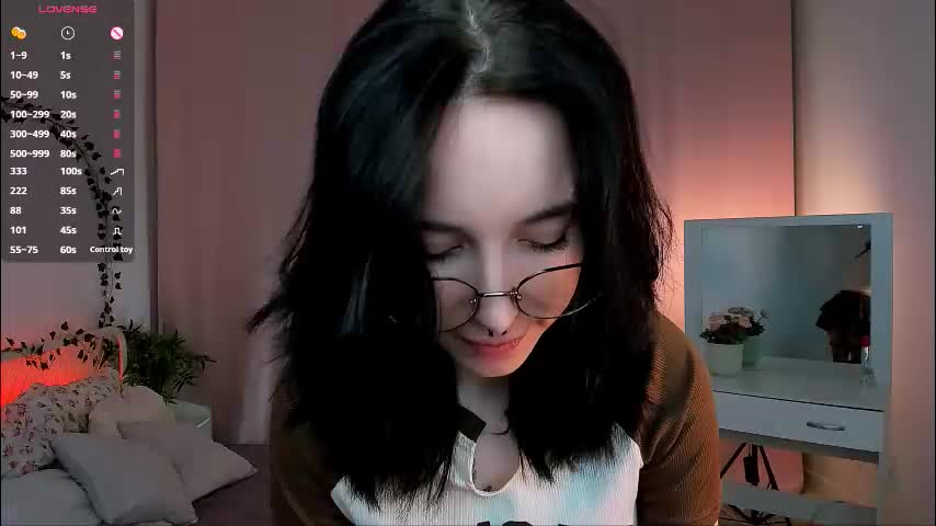 lilithlunna Cam Model Chat December 13, 2025