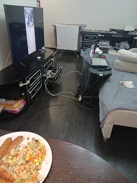 Alinaiadem2025 Cam Model Chat December 13, 2025