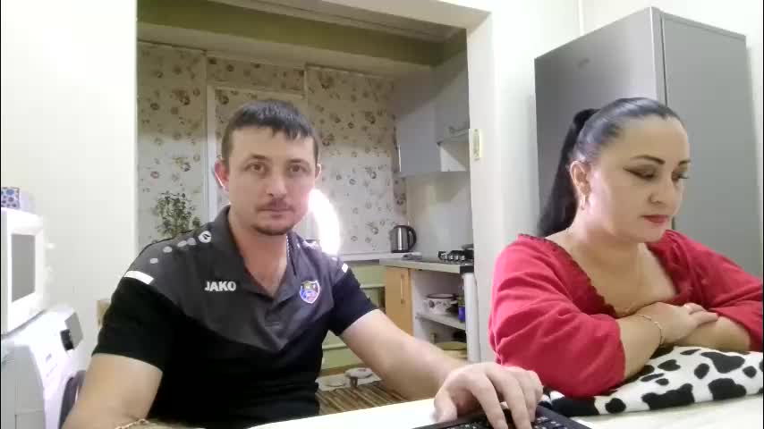 best_ass2000 Cam Model Chat December 14, 2025