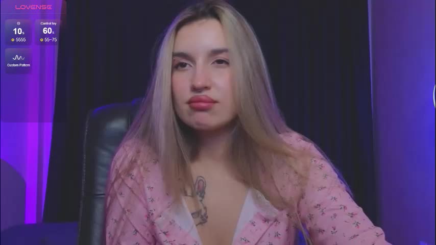 roxychilli Cam Model Chat December 14, 2025