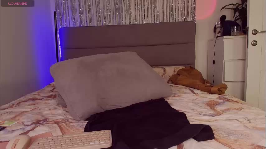 celin_summer Cam Model Chat December 14, 2025
