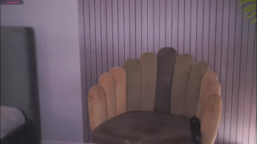 wild_hearttt Cam Model Chat December 14, 2025