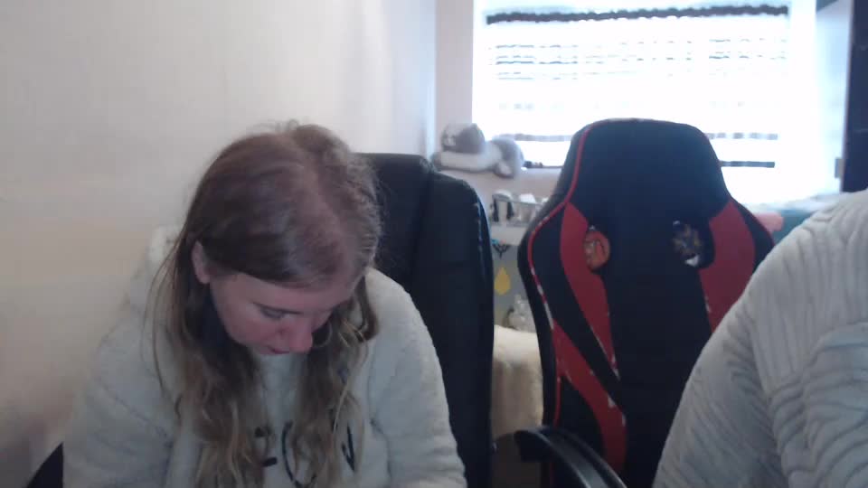 jenisandpeter Cam Model Chat December 14, 2025