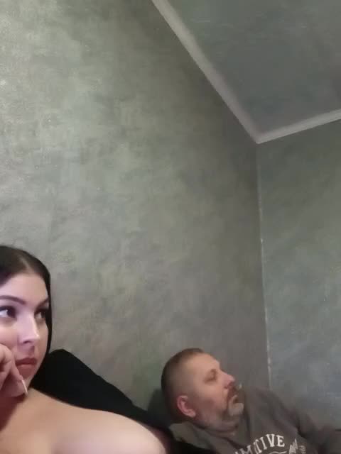 Greta_Tamar Cam Model Chat December 14, 2025