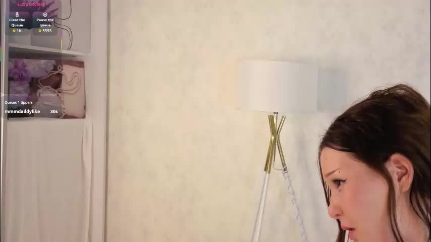 crystal_frost Cam Model Chat December 14, 2025