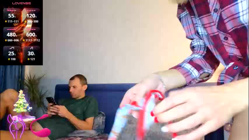 lisi4ka_basik33 Cam Model Chat December 14, 2025